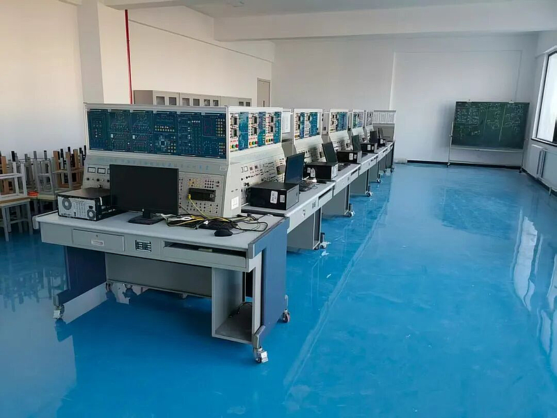 机械与电气工程学院完成实验室整体搬迁 全新实验平台助力实践育人